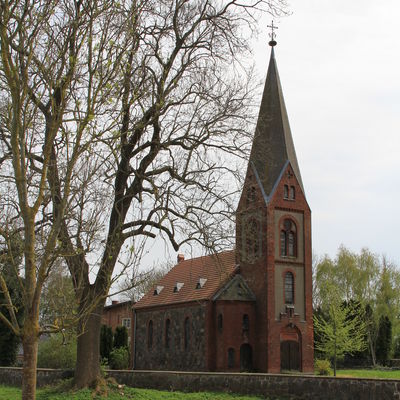 Altentreptow - Kirche Buchar 