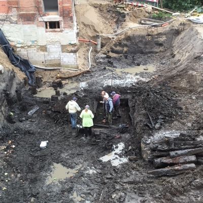Bild vergr&ouml;&szlig;ern: Archäologen