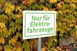 Bild vergr&ouml;&szlig;ern: Elektroauto