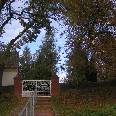 Kriesow - Friedhofseingang 