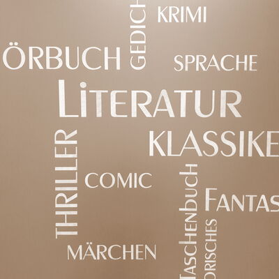 Literaturwand