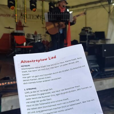 Bild vergr&ouml;&szlig;ern: Klappstuhl 2