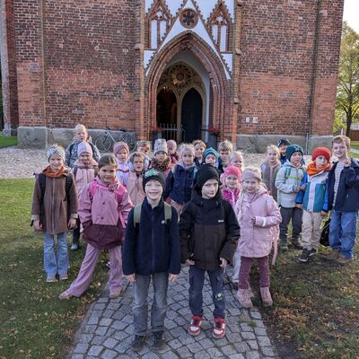 Bild vergr&ouml;&szlig;ern: Abschluss an der beeindruckenden St. Petri-Kirche